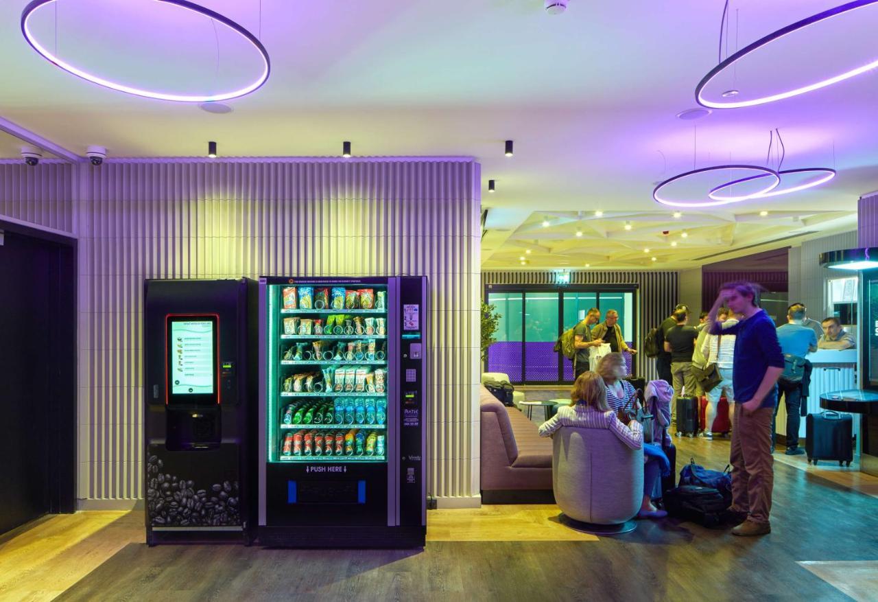 Yotelair Istanbul Airport, Duty Free - International Transit Area — Fotos 2